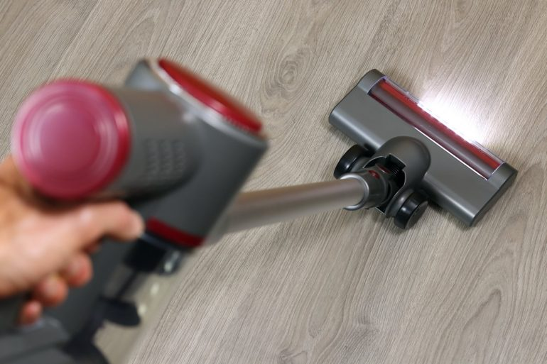 cordless vacuum cleaner house clean